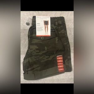Social Standard By Sanctuary NWT Camo Hero Utility Shorts XS